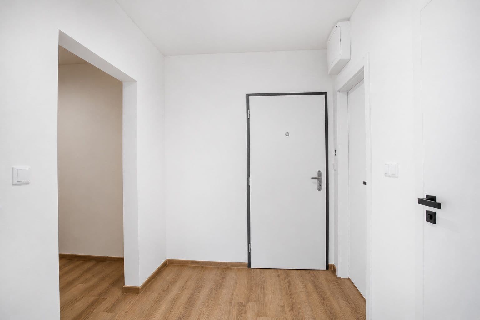 Prodej bytu 2+kk 47 m², Výpadová, Praha, Praha Prodej bytu 2+kk 47 m², Výpadová, Praha, Praha