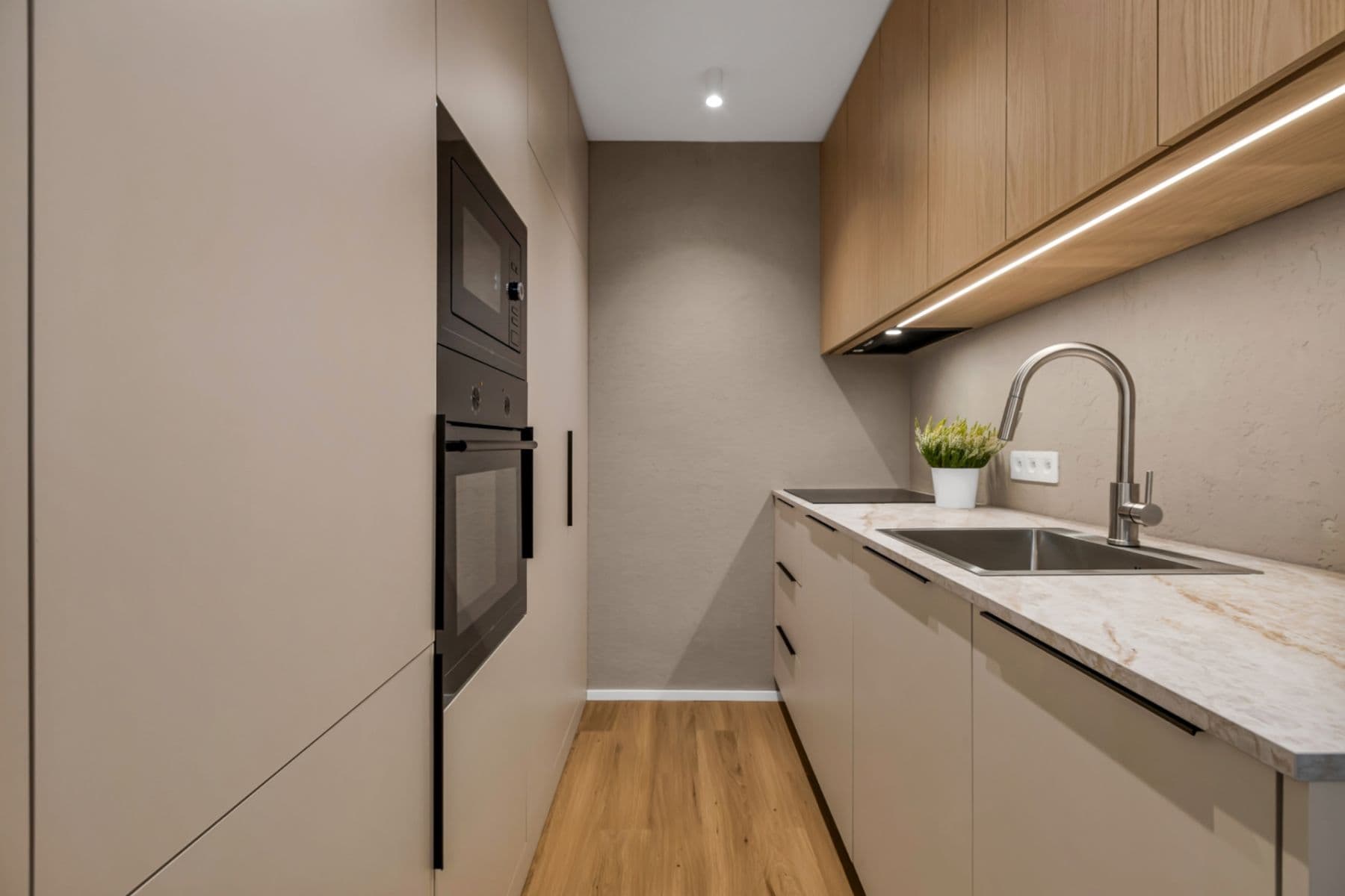 Prodej bytu 2+kk 47 m², Tenisová, Praha, Praha Prodej bytu 2+kk 47 m², Tenisová, Praha, Praha