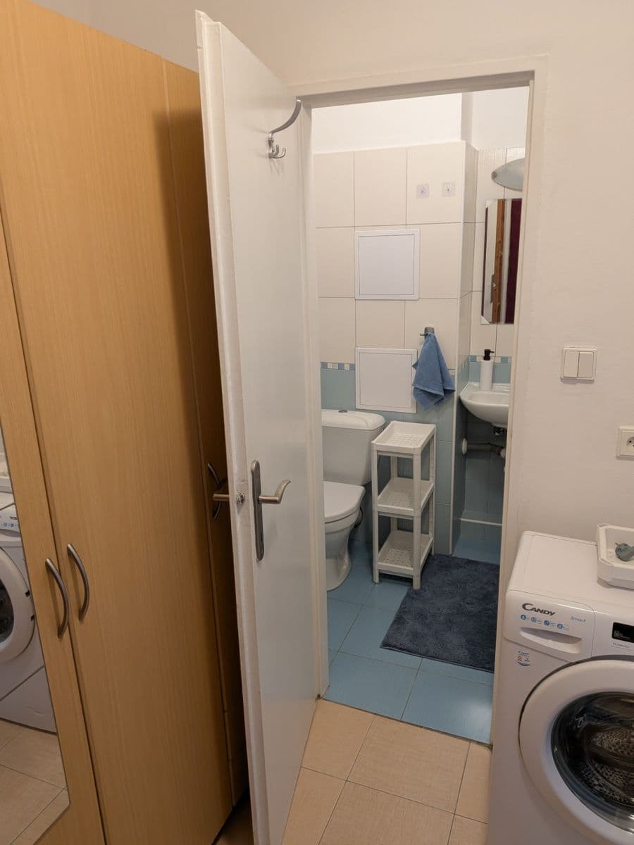 Pronájem bytu 1+kk 28 m², Bělčická, Praha, Praha Pronájem bytu 1+kk 28 m², Bělčická, Praha, Praha