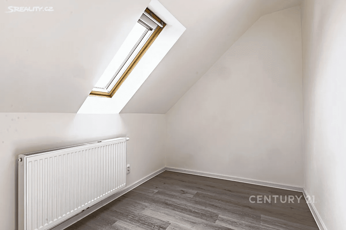 Pronájem bytu 2+kk 33 m², Humna, Kladno, Středočeský kraj Pronájem bytu 2+kk 33 m², Humna, Kladno, Středočeský kraj