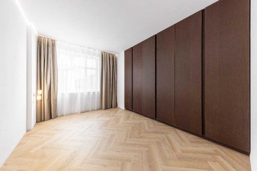 Prodej bytu 2+kk 60 m², Jeseniova, Praha, Praha Prodej bytu 2+kk 60 m², Jeseniova, Praha, Praha