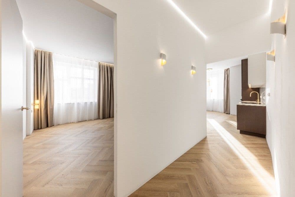 Prodej bytu 2+kk 60 m², Jeseniova, Praha, Praha Prodej bytu 2+kk 60 m², Jeseniova, Praha, Praha