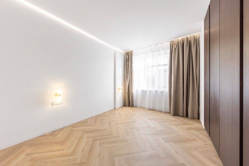 Prodej bytu 2+kk 60 m², Jeseniova, Praha, Praha Prodej bytu 2+kk 60 m², Jeseniova, Praha, Praha