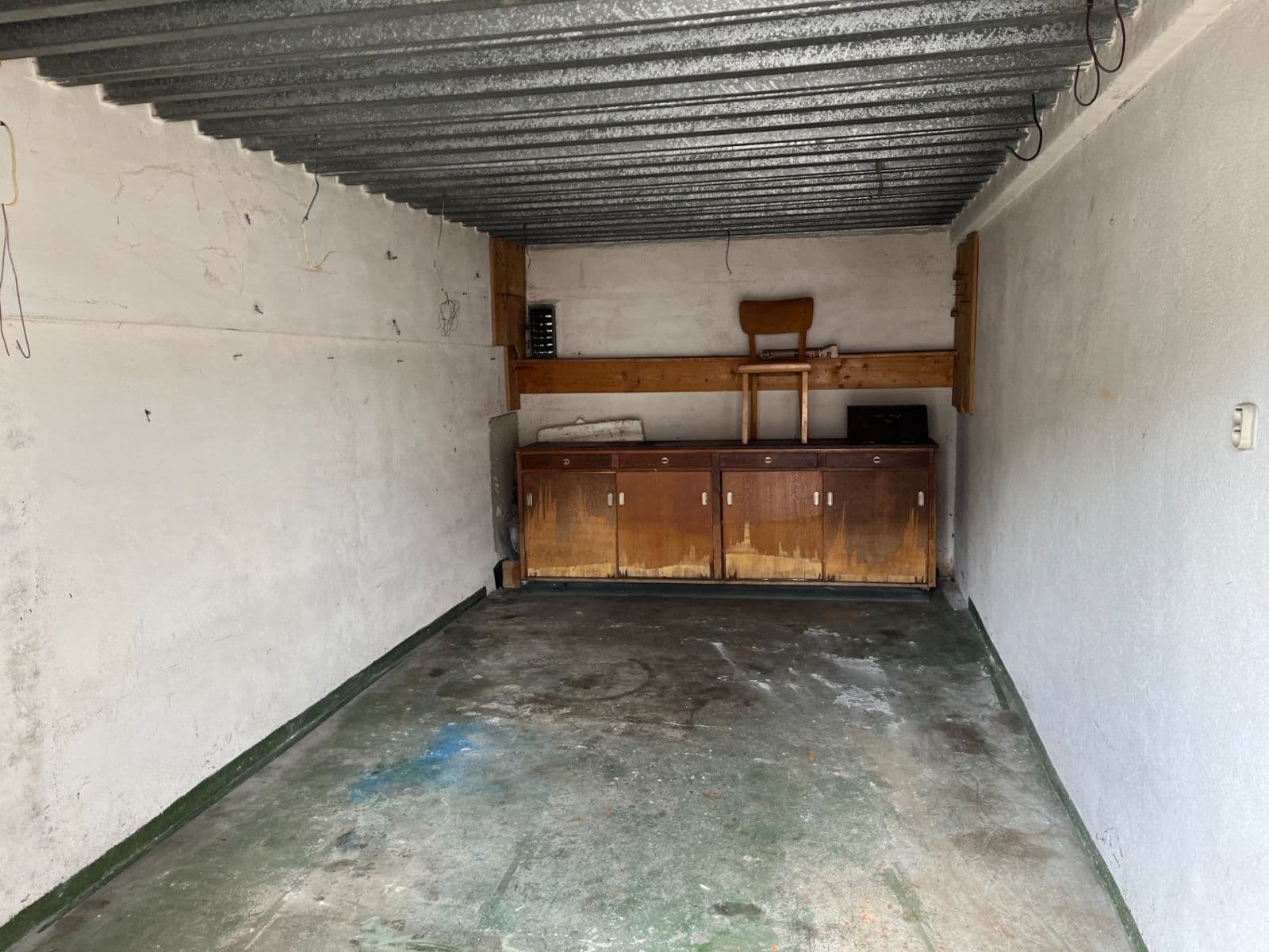 Pronájem garáže 18 m², Liberec, Liberecký kraj Pronájem garáže 18 m², Liberec, Liberecký kraj