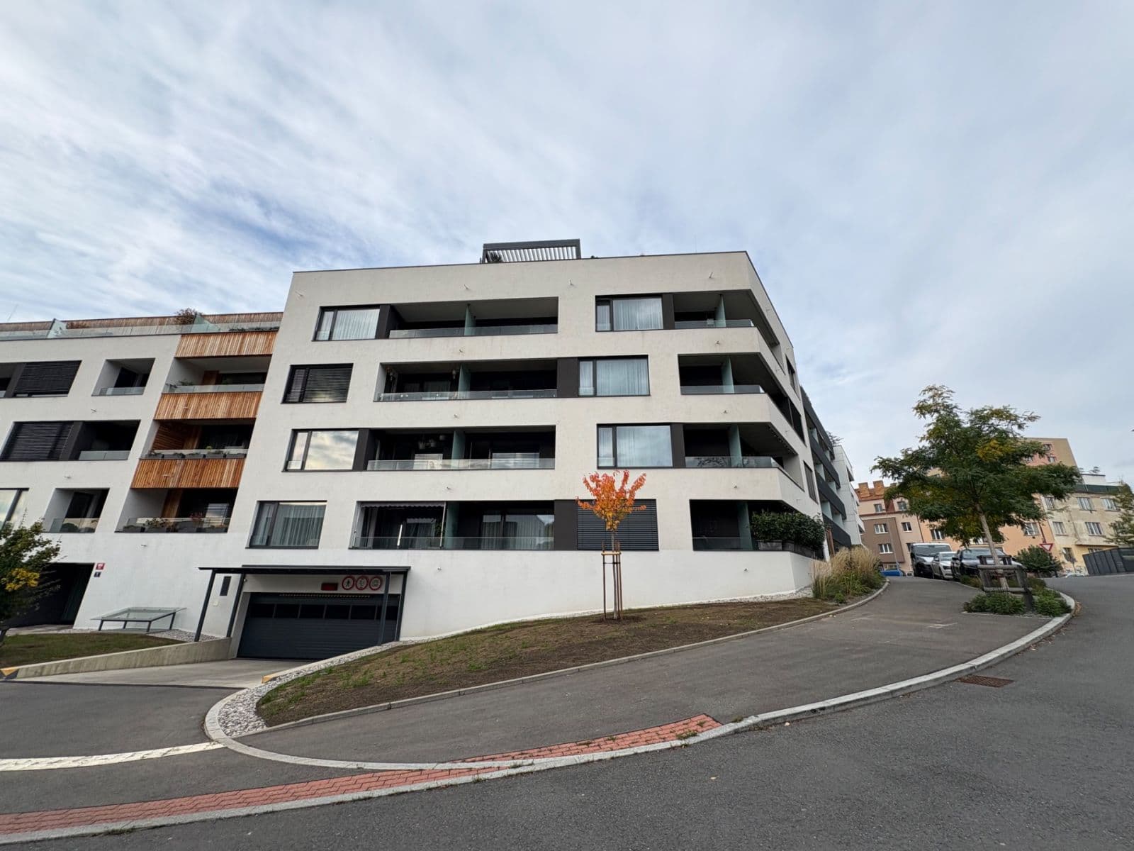 Pronájem bytu 1+kk 40 m², Skálové, Praha, Praha Pronájem bytu 1+kk 40 m², Skálové, Praha, Praha