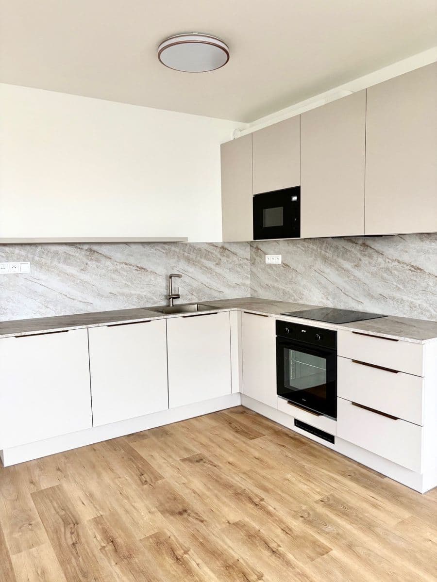 Pronájem bytu 3+kk 69 m², Josefa Truhláře, Brandýs nad Labem-Stará Boleslav, Středočeský kraj Pronájem bytu 3+kk 69 m², Josefa Truhláře, Brandýs nad Labem-Stará Boleslav, Středočeský kraj