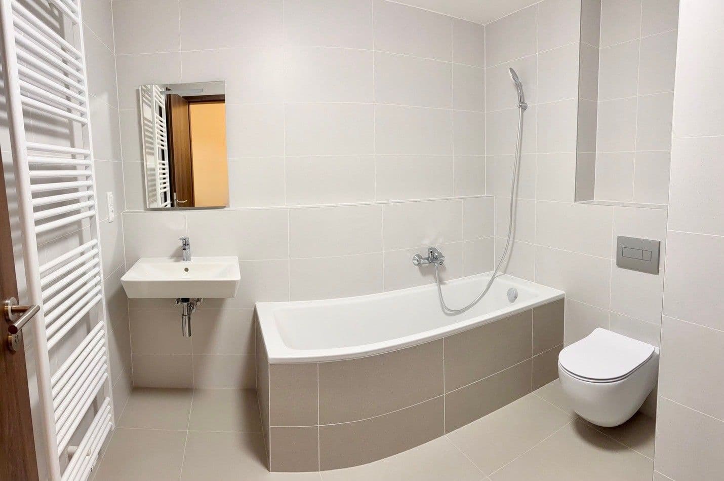 Pronájem bytu 3+kk 69 m², Josefa Truhláře, Brandýs nad Labem-Stará Boleslav, Středočeský kraj Pronájem bytu 3+kk 69 m², Josefa Truhláře, Brandýs nad Labem-Stará Boleslav, Středočeský kraj
