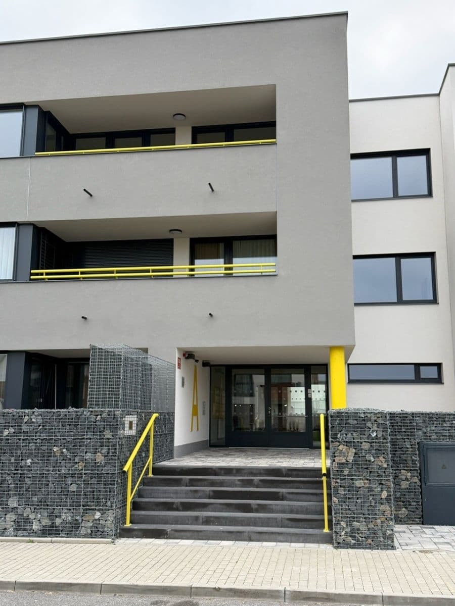 Pronájem bytu 3+kk 69 m², Josefa Truhláře, Brandýs nad Labem-Stará Boleslav, Středočeský kraj Pronájem bytu 3+kk 69 m², Josefa Truhláře, Brandýs nad Labem-Stará Boleslav, Středočeský kraj