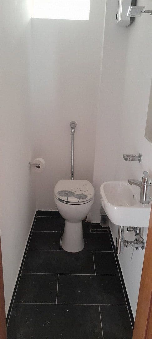 Pronájem bytu 1+1 72 m², Troisdorf, Severní Porýní-Vestfálsko Pronájem bytu 1+1 72 m², Troisdorf, Severní Porýní-Vestfálsko