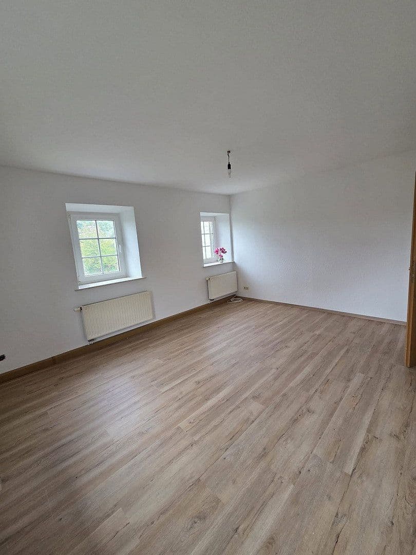 Pronájem bytu 3+1 83 m², Nossen, Sasko Pronájem bytu 3+1 83 m², Nossen, Sasko