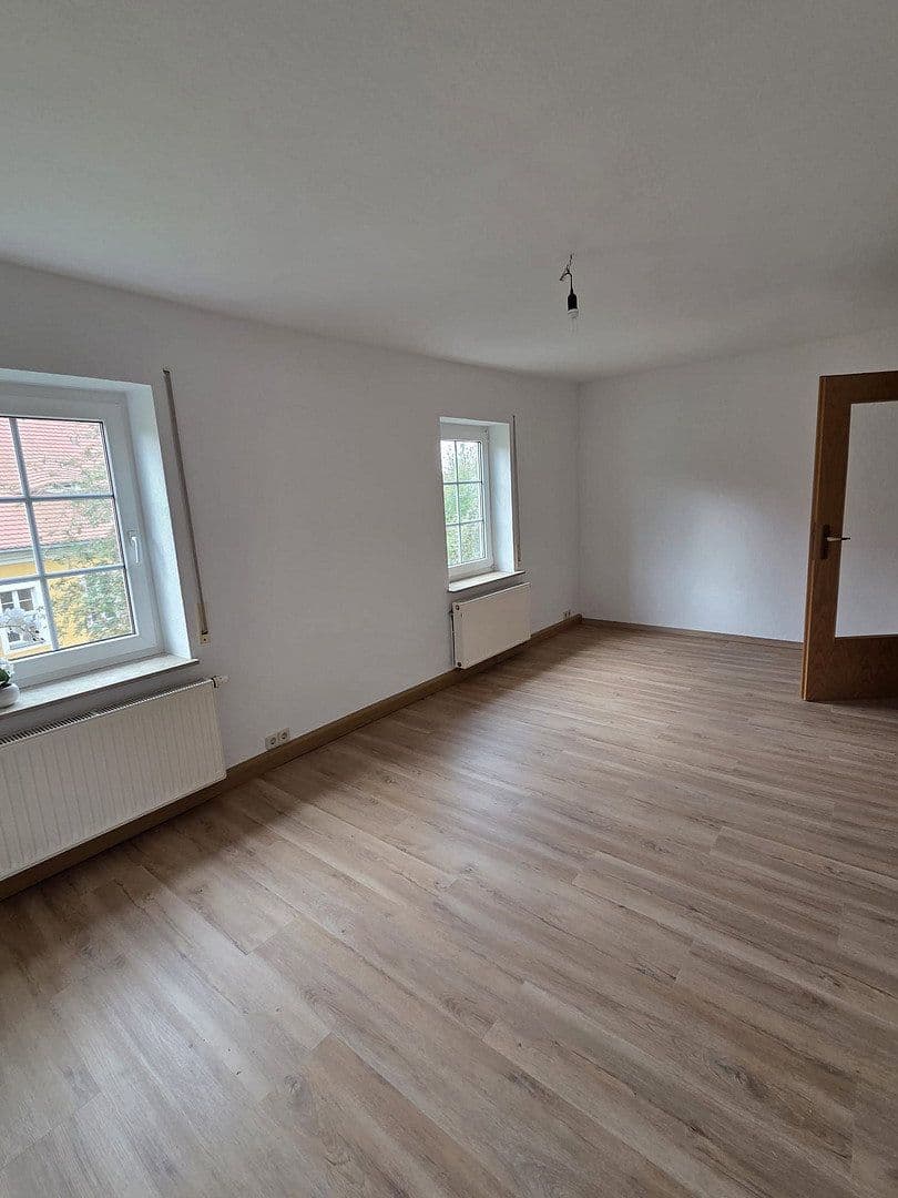 Pronájem bytu 3+1 83 m², Nossen, Sasko Pronájem bytu 3+1 83 m², Nossen, Sasko