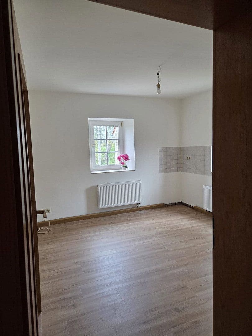 Pronájem bytu 3+1 83 m², Nossen, Sasko Pronájem bytu 3+1 83 m², Nossen, Sasko