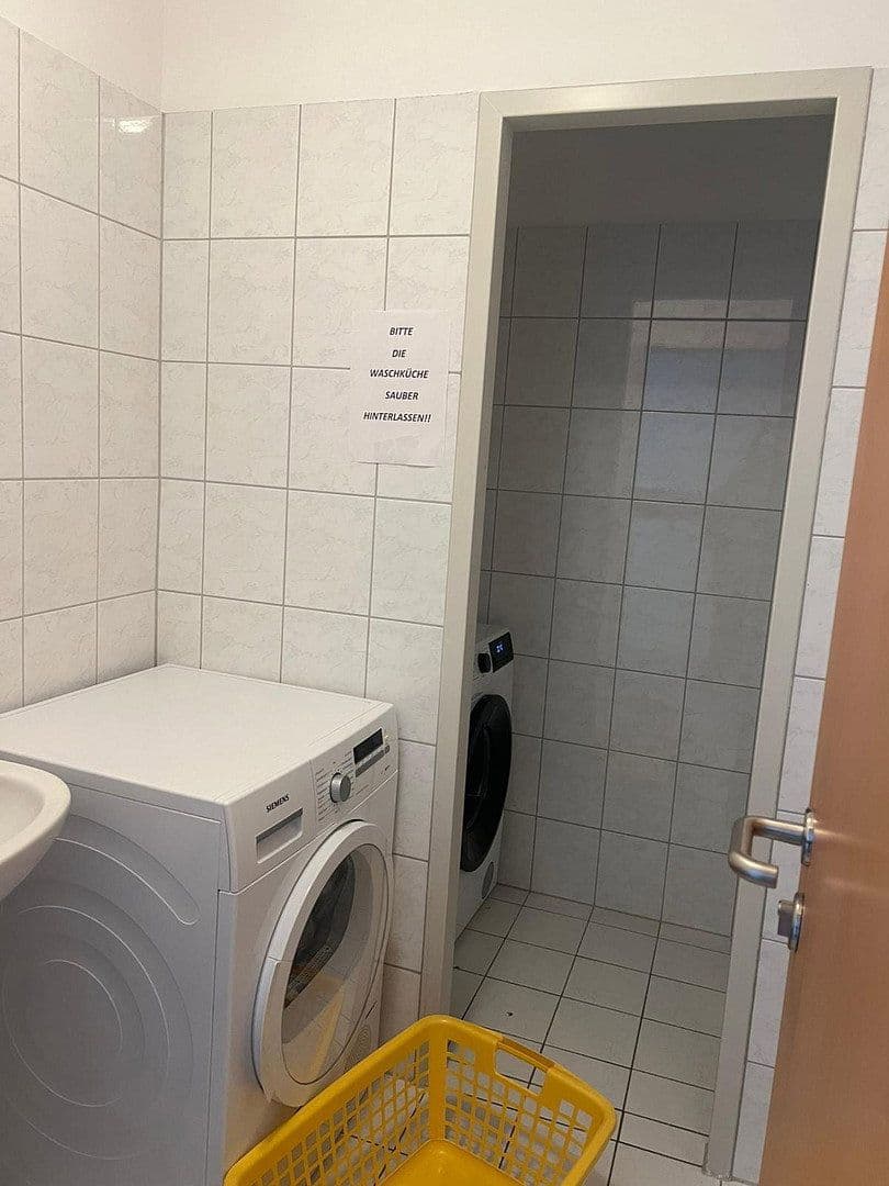 Pronájem bytu 1+1 37 m², Baldhamer Straße 39, Vaterstetten, Bavorsko Pronájem bytu 1+1 37 m², Baldhamer Straße 39, Vaterstetten, Bavorsko