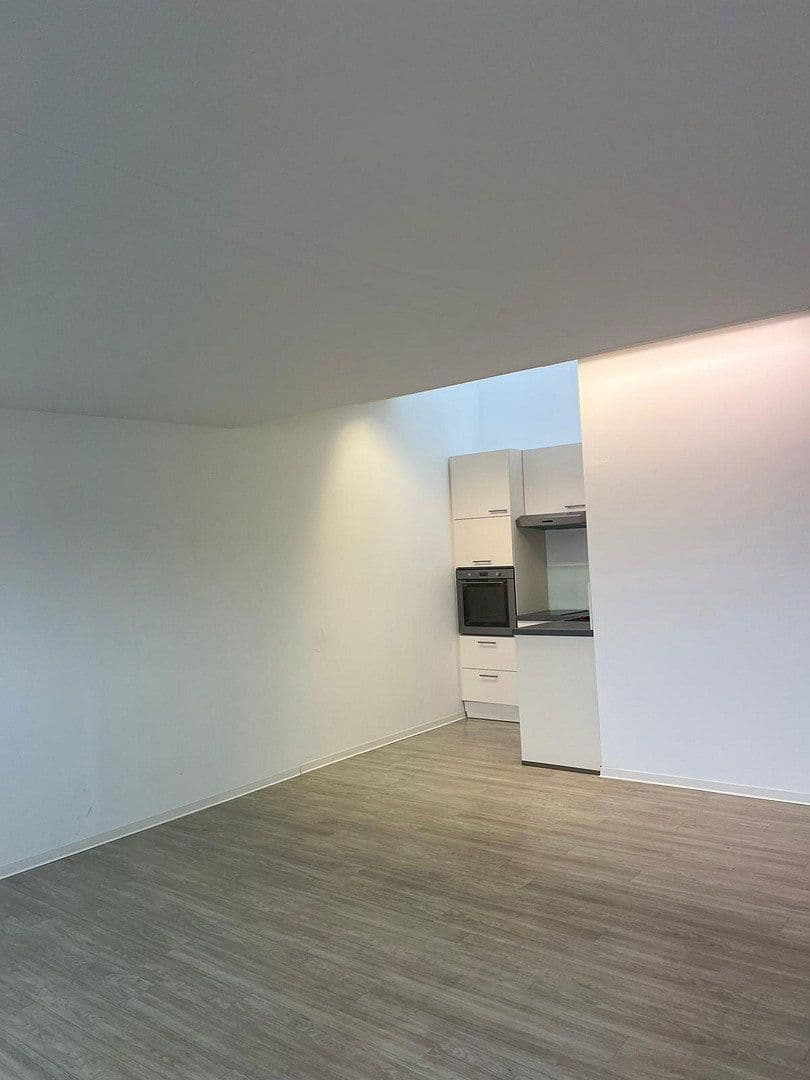 Pronájem bytu 1+1 37 m², Baldhamer Straße 39, Vaterstetten, Bavorsko Pronájem bytu 1+1 37 m², Baldhamer Straße 39, Vaterstetten, Bavorsko