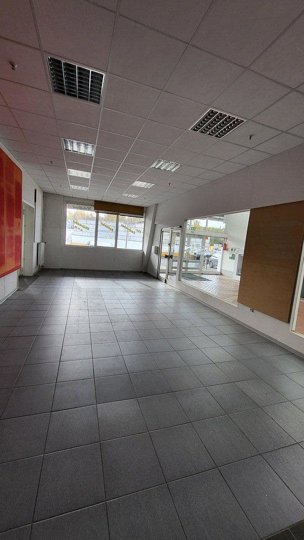 Pronájem nebytového prostoru 1.043 m², Oeynhausener Straße 48-54, Löhne, Severní Porýní-Vestfálsko Pronájem nebytového prostoru 1.043 m², Oeynhausener Straße 48-54, Löhne, Severní Porýní-Vestfálsko