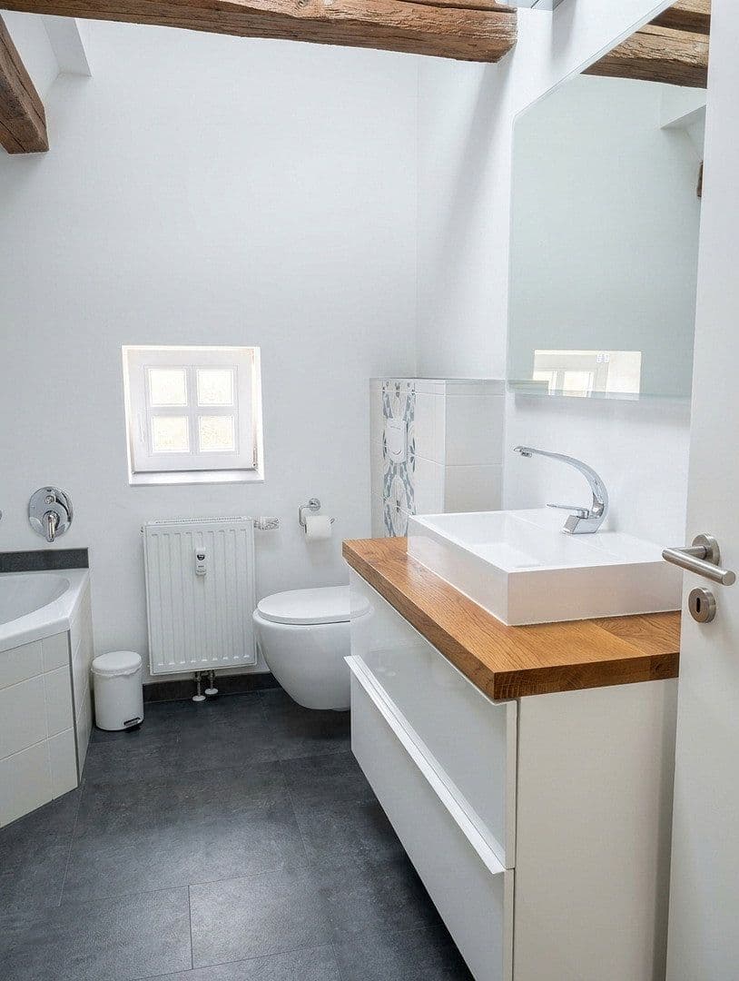 Prodej bytu 4+1 140 m², Baiersdorf, Bavorsko Prodej bytu 4+1 140 m², Baiersdorf, Bavorsko