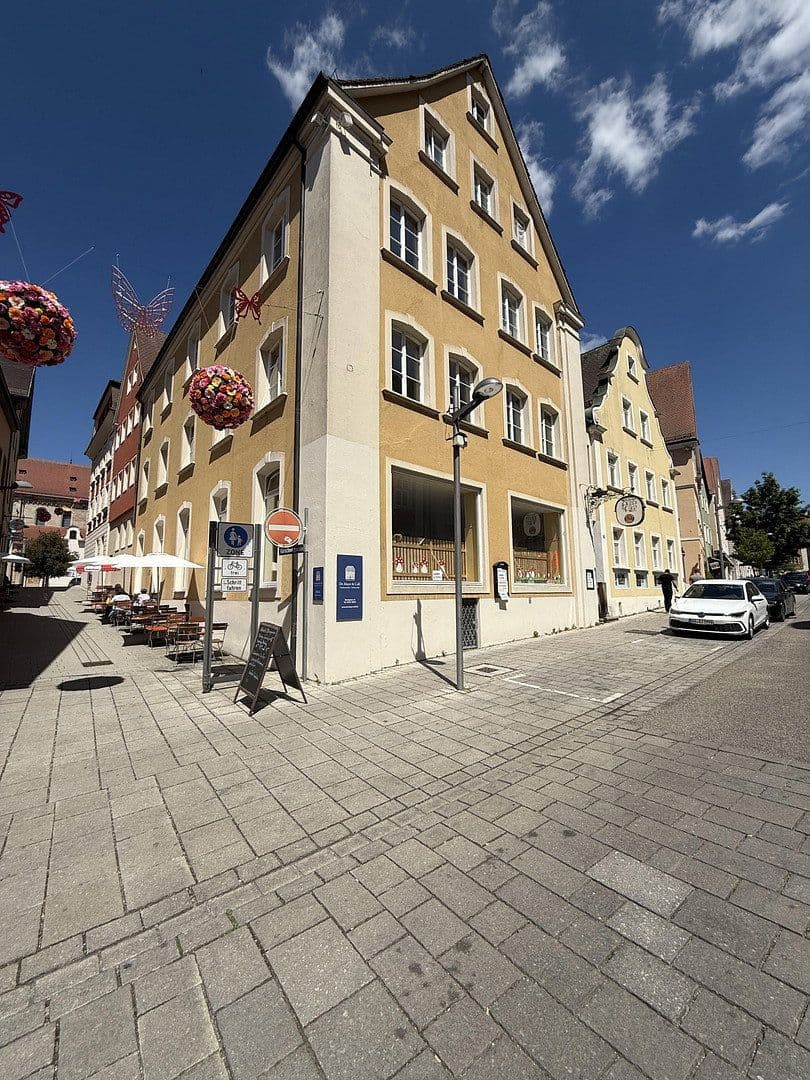 Pronájem bytu 6+1 125 m², Spitalstraße 17, Ellwangen (Jagst), Bádensko-Württembersko Pronájem bytu 6+1 125 m², Spitalstraße 17, Ellwangen (Jagst), Bádensko-Württembersko
