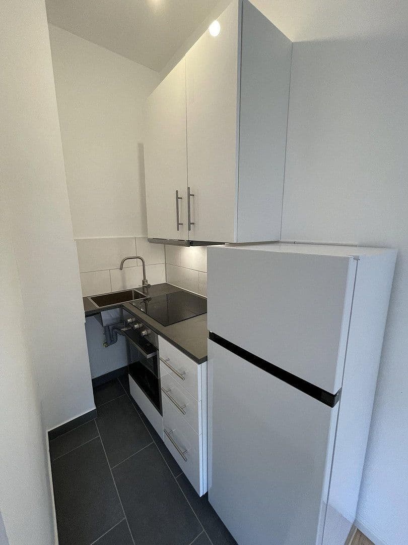 Pronájem bytu 2+1 46 m², Friedberger Landstraße 85, Frankfurt am Main, Hessen Pronájem bytu 2+1 46 m², Friedberger Landstraße 85, Frankfurt am Main, Hessen