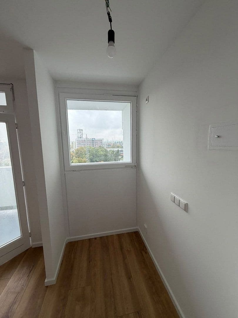 Pronájem bytu 1+1 37 m², Coventrystraße 55, Frankfurt am Main, Hessen Pronájem bytu 1+1 37 m², Coventrystraße 55, Frankfurt am Main, Hessen