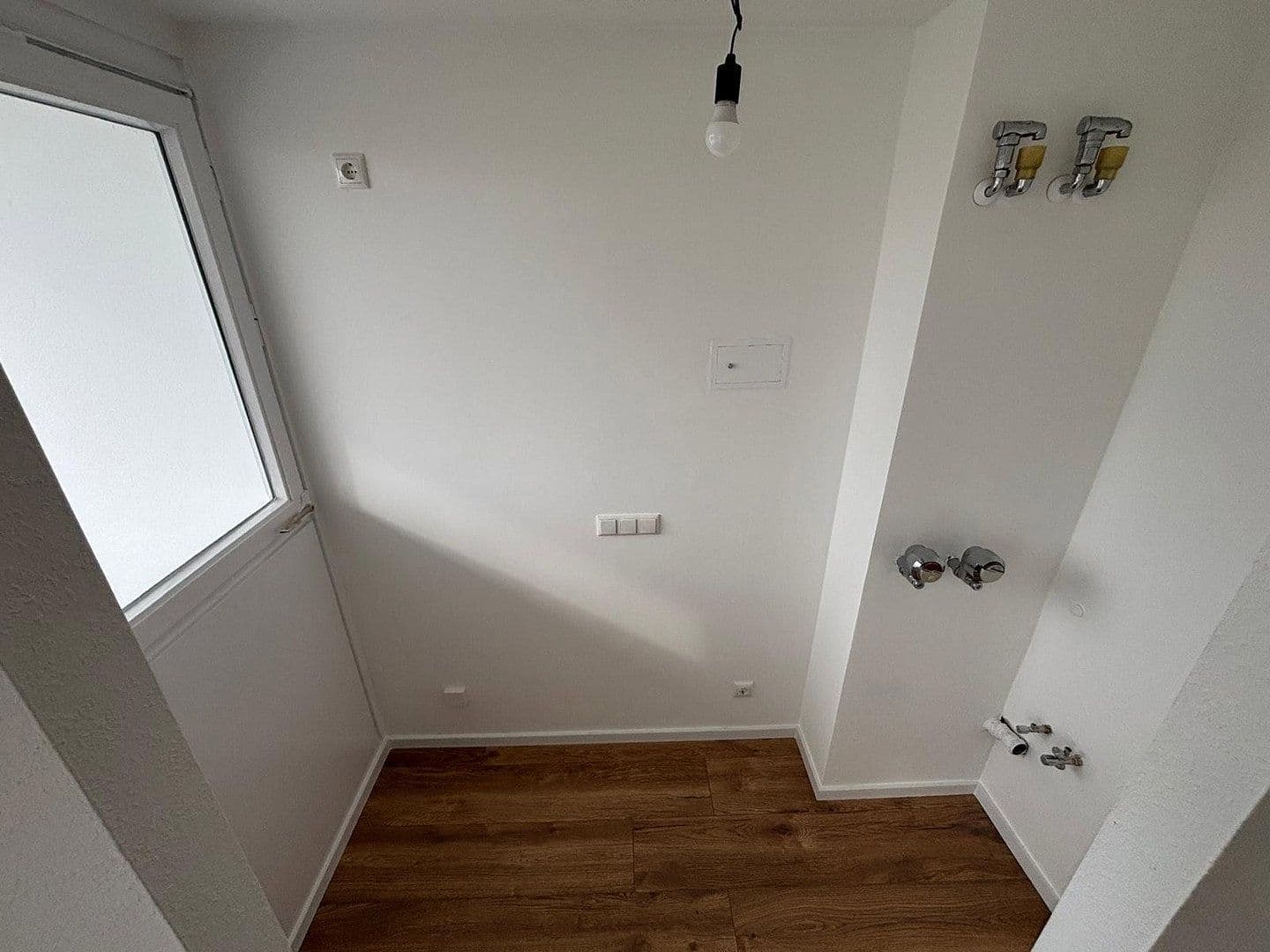 Pronájem bytu 1+1 37 m², Coventrystraße 55, Frankfurt am Main, Hessen Pronájem bytu 1+1 37 m², Coventrystraße 55, Frankfurt am Main, Hessen