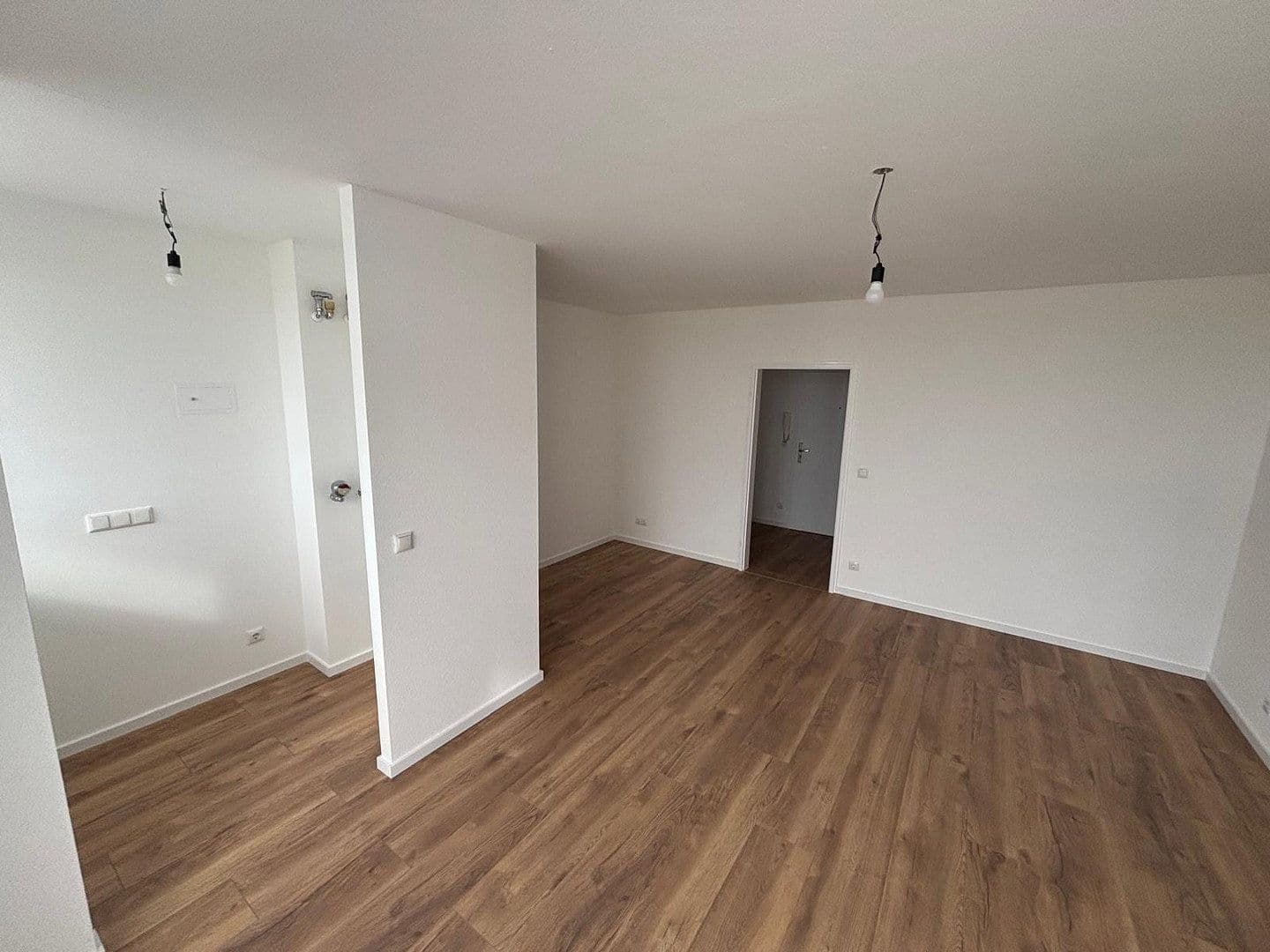 Pronájem bytu 1+1 37 m², Coventrystraße 55, Frankfurt am Main, Hessen Pronájem bytu 1+1 37 m², Coventrystraße 55, Frankfurt am Main, Hessen