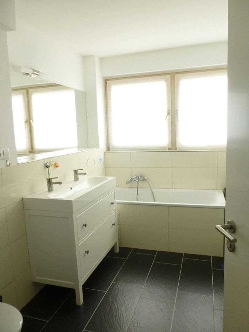 Prodej bytu 5+1 125 m², Kulmer Str. 4, Berlin, Berlín Prodej bytu 5+1 125 m², Kulmer Str. 4, Berlin, Berlín