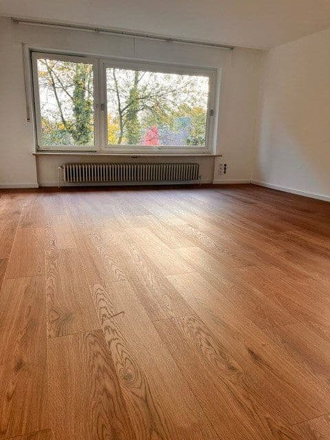 Pronájem domu 260 m², pozemek 1.300 m², Grenzweg 44, Buchholz in der Nordheide, Dolní Sasko Pronájem domu 260 m², pozemek 1.300 m², Grenzweg 44, Buchholz in der Nordheide, Dolní Sasko