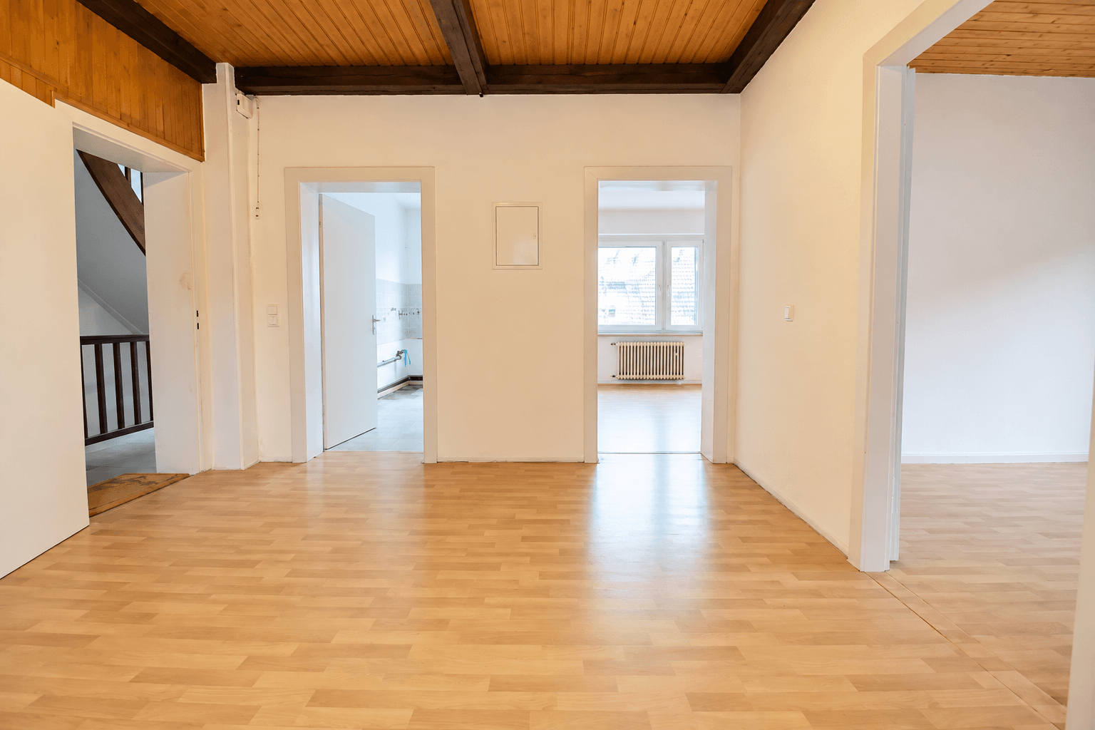 Pronájem bytu 2+1 68 m², Rauer Werth 13, Wuppertal, Severní Porýní-Vestfálsko Pronájem bytu 2+1 68 m², Rauer Werth 13, Wuppertal, Severní Porýní-Vestfálsko
