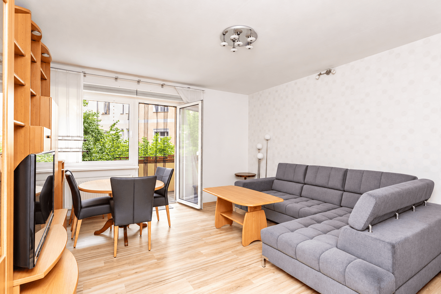 Prodej bytu 3+1 64 m², Peter-Vischer-Straße 4, Berlin, Berlín Prodej bytu 3+1 64 m², Peter-Vischer-Straße 4, Berlin, Berlín