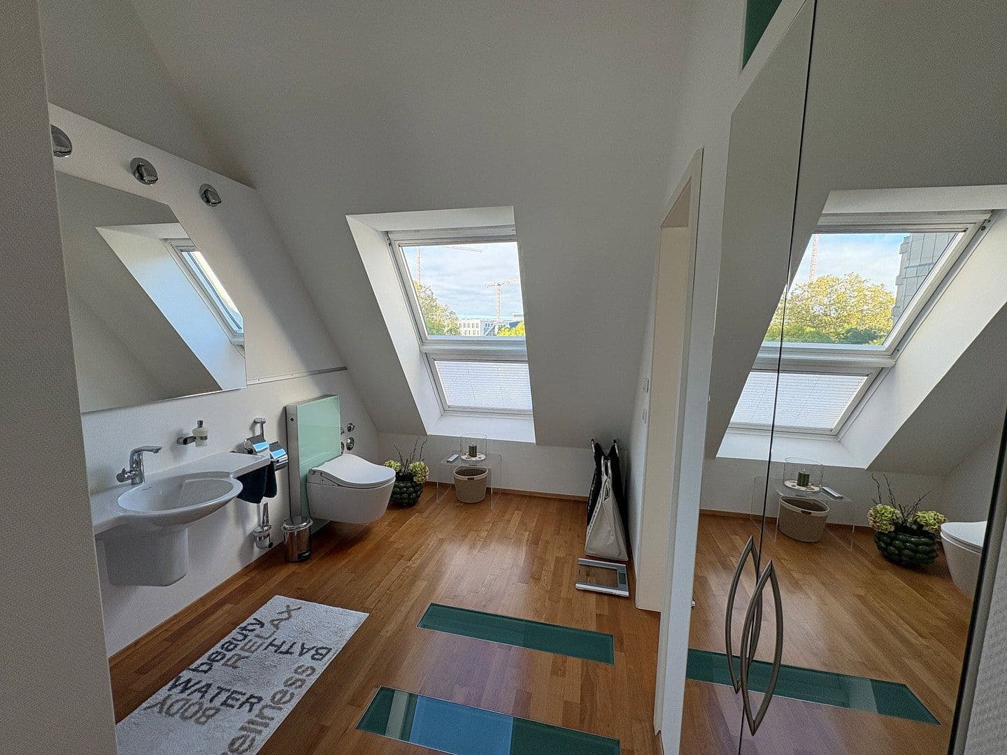 Prodej bytu 4+1 178 m², Kreuzstr. 22, Karlsruhe, Bádensko-Württembersko Prodej bytu 4+1 178 m², Kreuzstr. 22, Karlsruhe, Bádensko-Württembersko