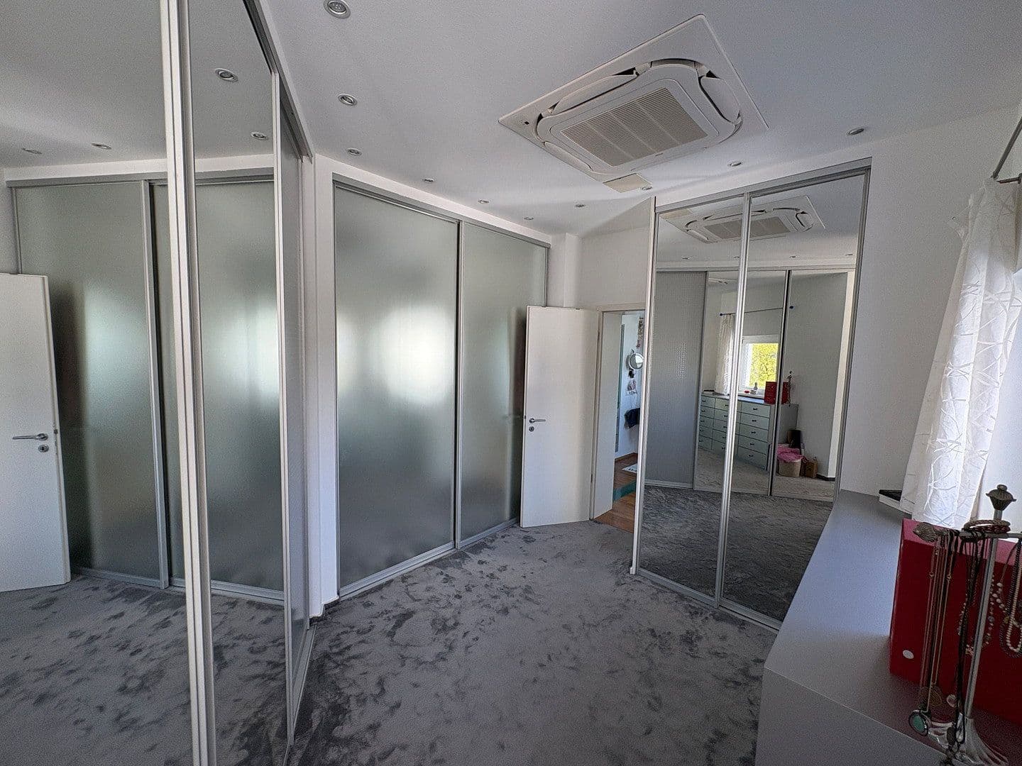 Prodej bytu 4+1 178 m², Kreuzstr. 22, Karlsruhe, Bádensko-Württembersko Prodej bytu 4+1 178 m², Kreuzstr. 22, Karlsruhe, Bádensko-Württembersko