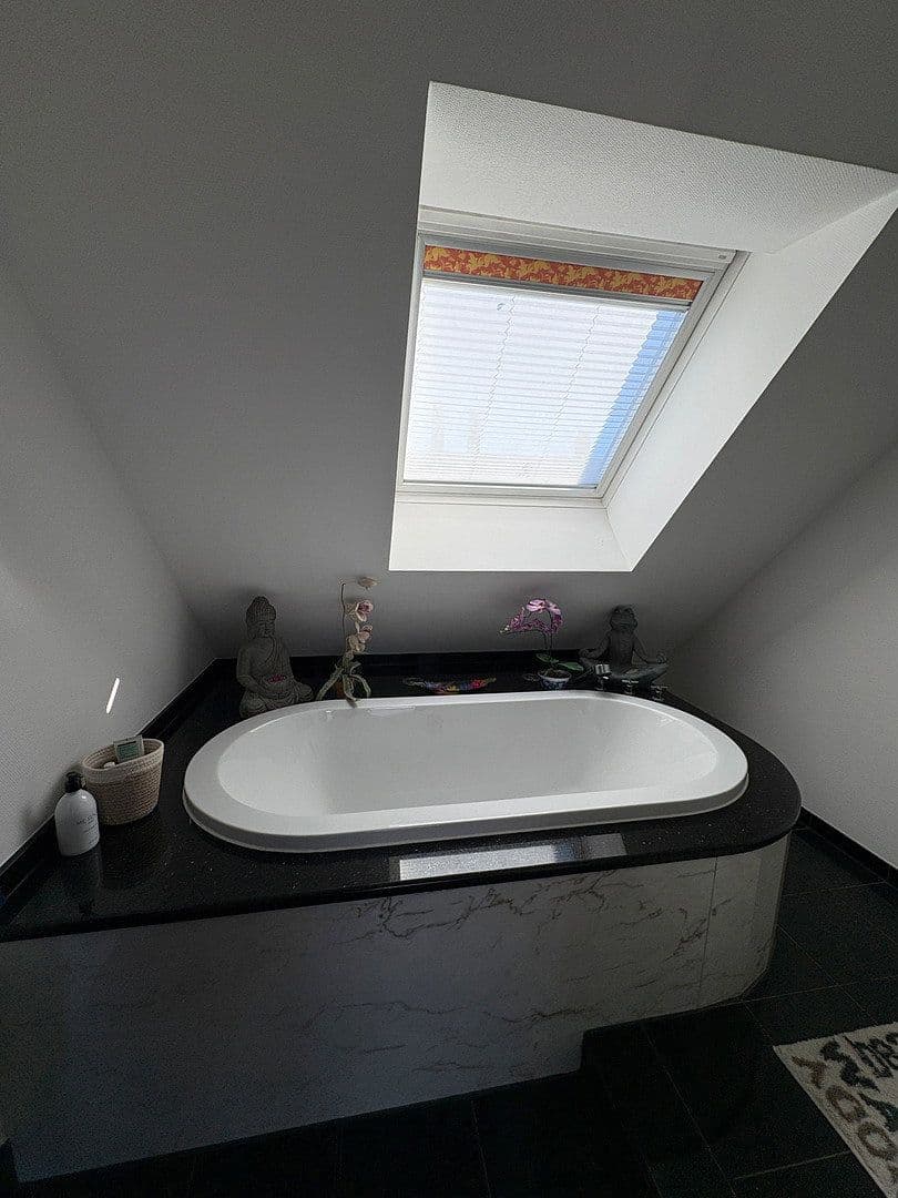 Prodej bytu 4+1 178 m², Kreuzstr. 22, Karlsruhe, Bádensko-Württembersko Prodej bytu 4+1 178 m², Kreuzstr. 22, Karlsruhe, Bádensko-Württembersko