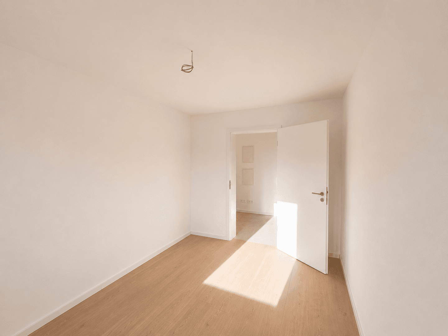 Pronájem bytu 3+1 82 m², Marktlerstrasse 58, Burghausen, Landkreis Altötting, Bavorsko Pronájem bytu 3+1 82 m², Marktlerstrasse 58, Burghausen, Landkreis Altötting, Bavorsko