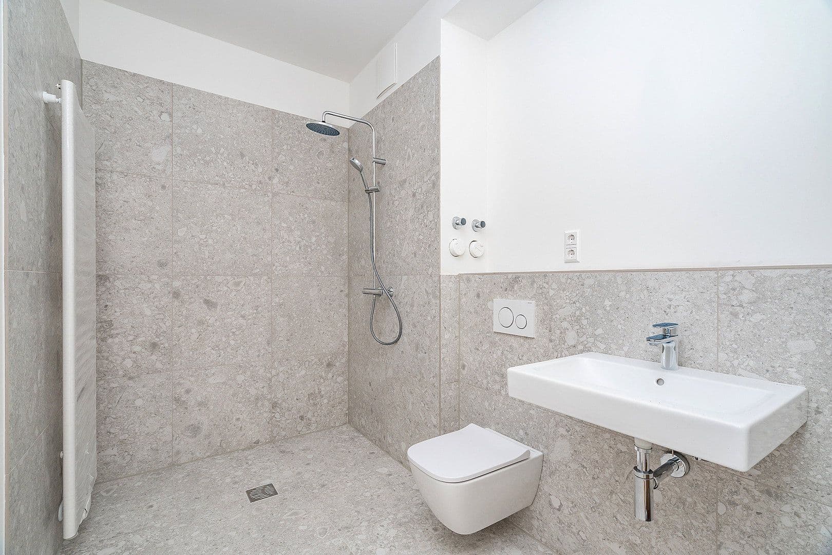 Pronájem bytu 2+1 56 m², Parkstraße 40, BERLIN, Berlín Pronájem bytu 2+1 56 m², Parkstraße 40, BERLIN, Berlín