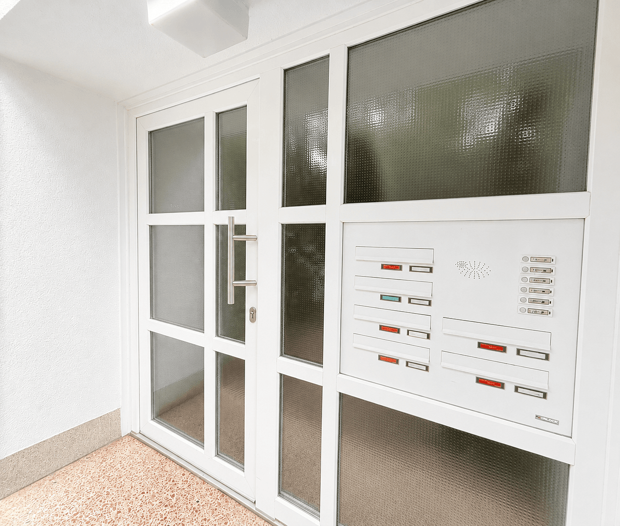 Prodej bytu 3+1 85 m², Düsseldorf, Severní Porýní-Vestfálsko Prodej bytu 3+1 85 m², Düsseldorf, Severní Porýní-Vestfálsko