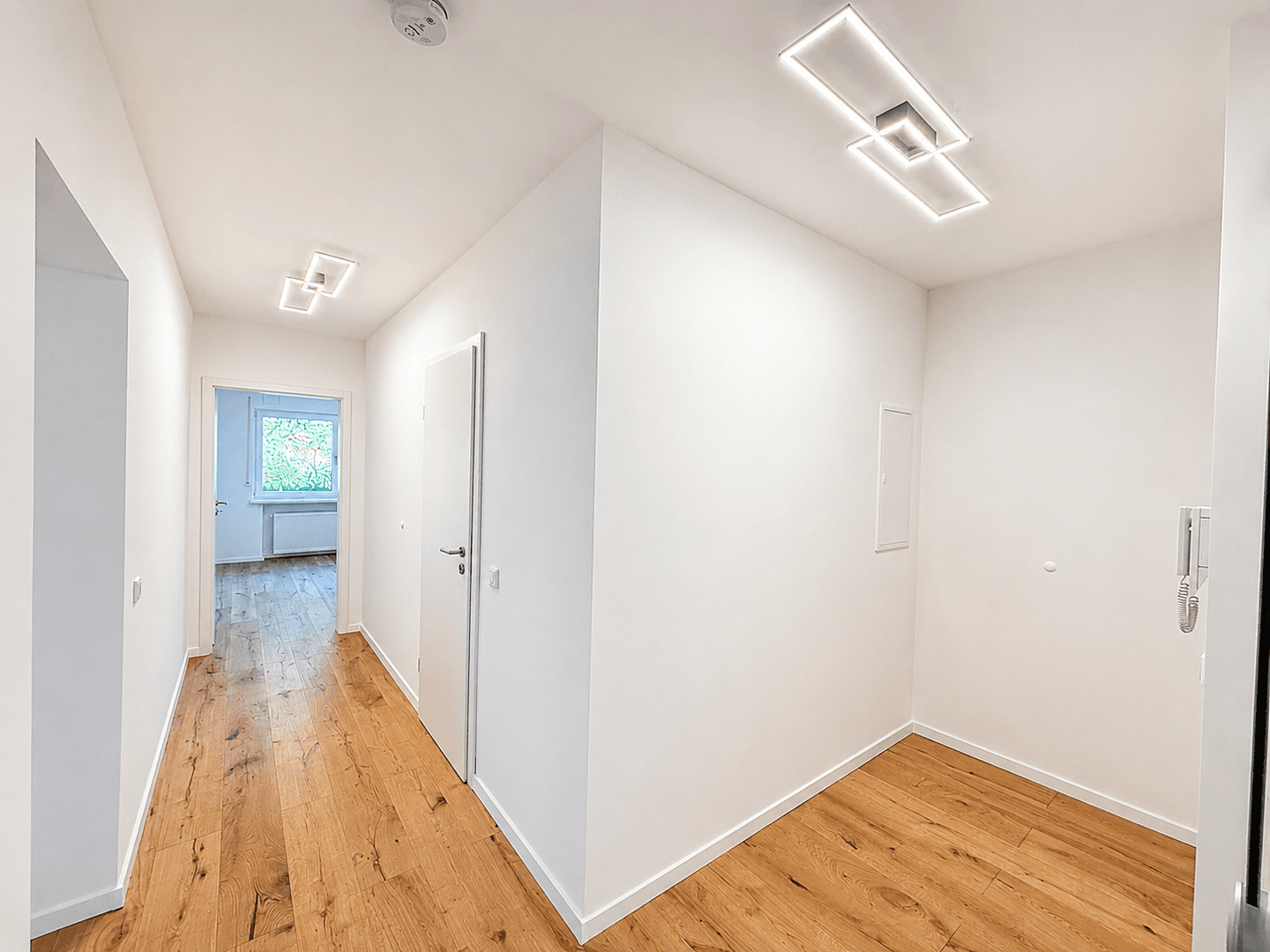 Prodej bytu 3+1 85 m², Düsseldorf, Severní Porýní-Vestfálsko Prodej bytu 3+1 85 m², Düsseldorf, Severní Porýní-Vestfálsko