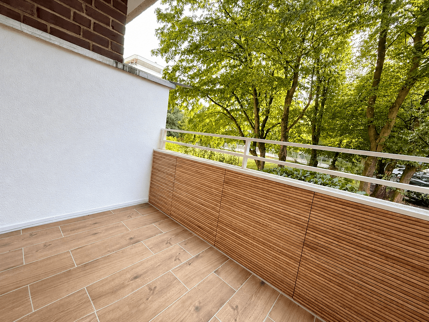 Prodej bytu 3+1 85 m², Düsseldorf, Severní Porýní-Vestfálsko Prodej bytu 3+1 85 m², Düsseldorf, Severní Porýní-Vestfálsko