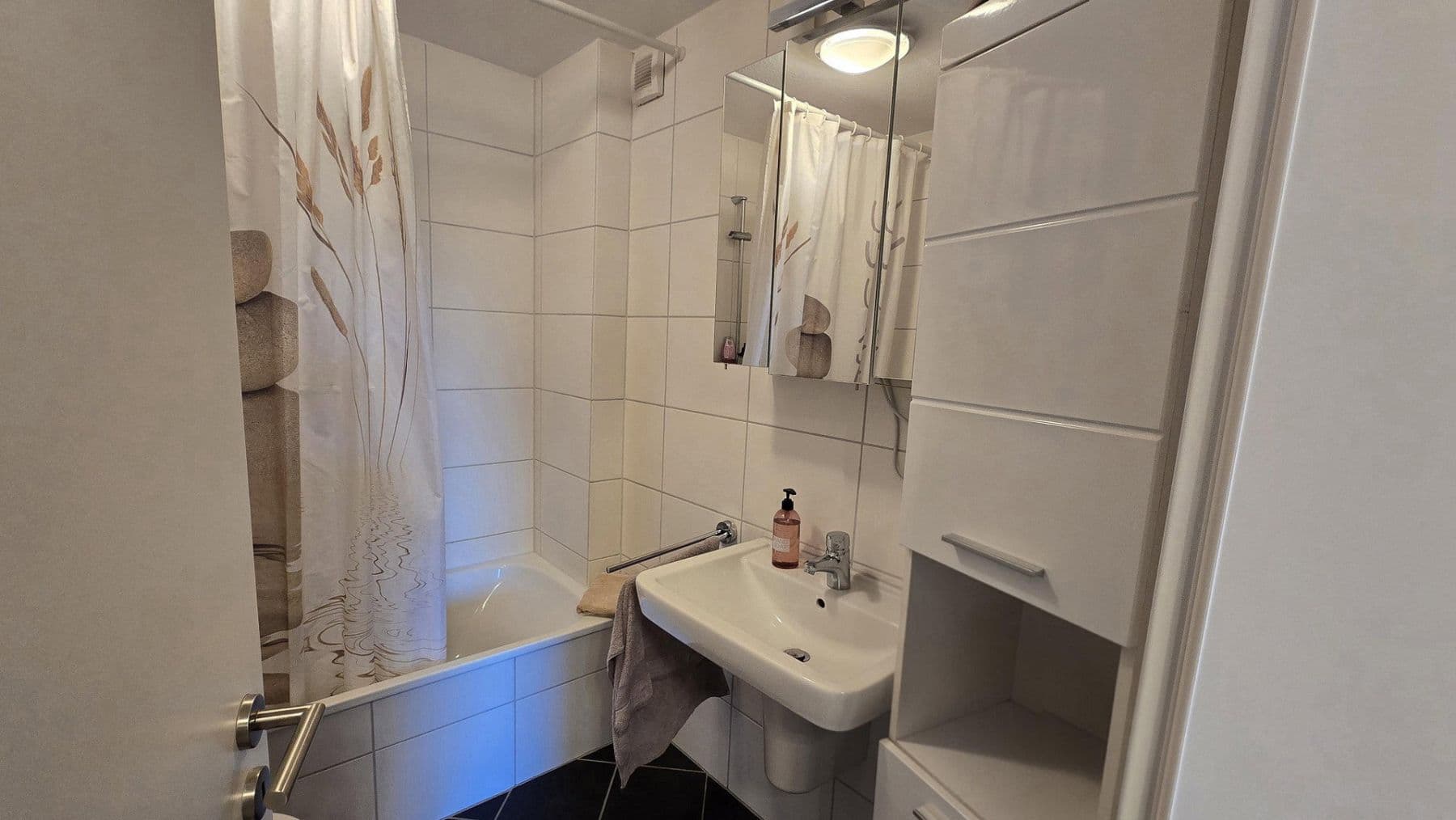 Prodej bytu 3+1 75 m², Bad Oeynhausen, Severní Porýní-Vestfálsko Prodej bytu 3+1 75 m², Bad Oeynhausen, Severní Porýní-Vestfálsko