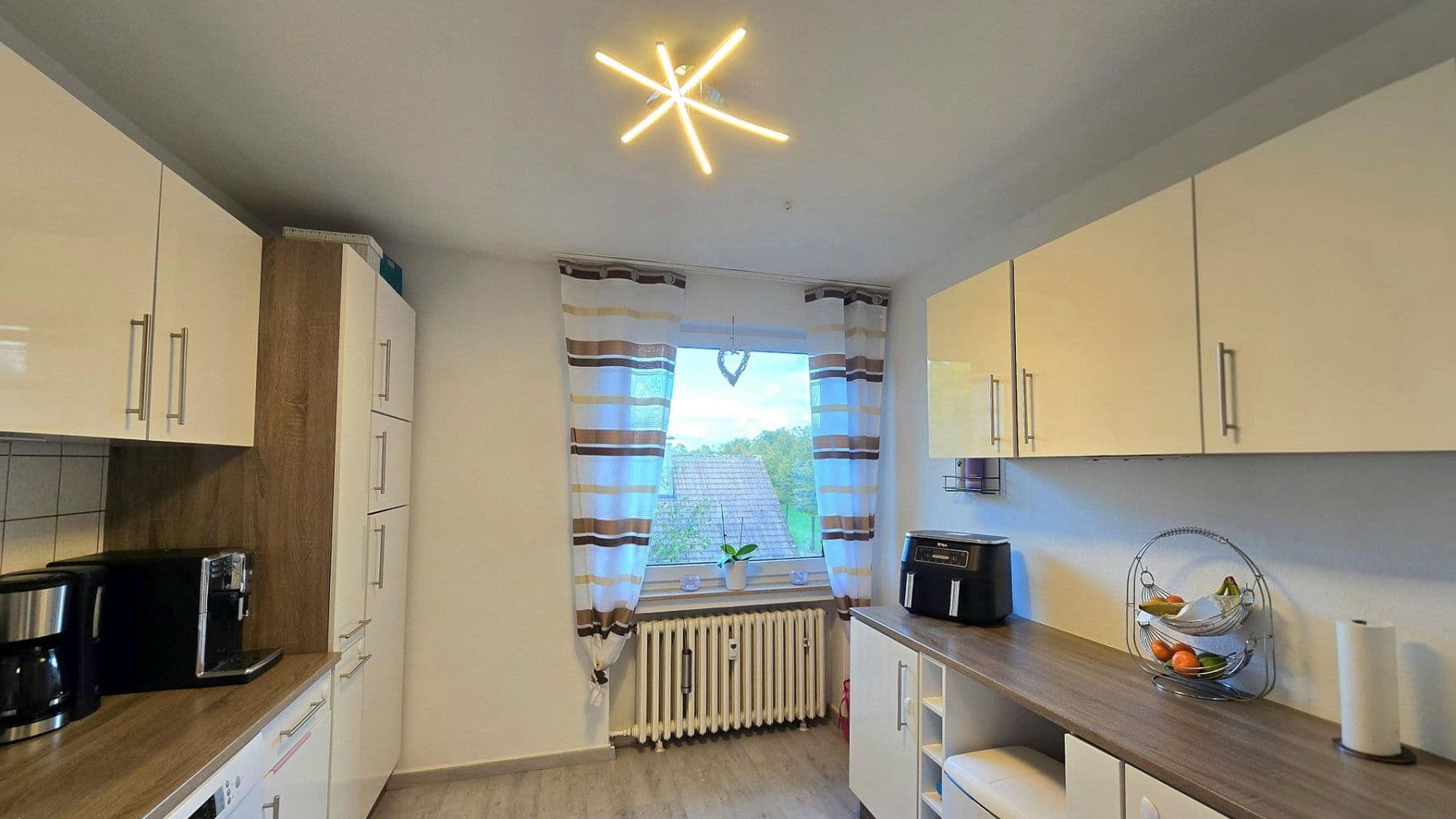 Prodej bytu 3+1 75 m², Bad Oeynhausen, Severní Porýní-Vestfálsko Prodej bytu 3+1 75 m², Bad Oeynhausen, Severní Porýní-Vestfálsko