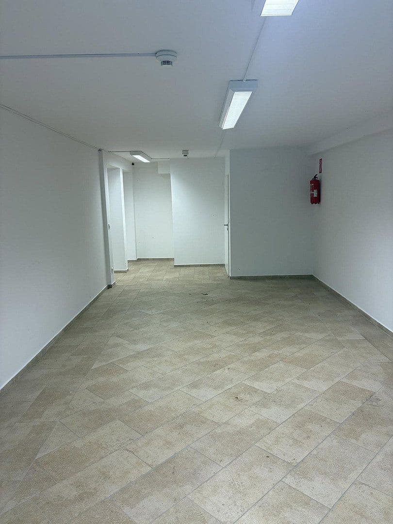 Pronájem nebytového prostoru 95 m², Karlstr. 104, Mönchengladbach, Severní Porýní-Vestfálsko Pronájem nebytového prostoru 95 m², Karlstr. 104, Mönchengladbach, Severní Porýní-Vestfálsko