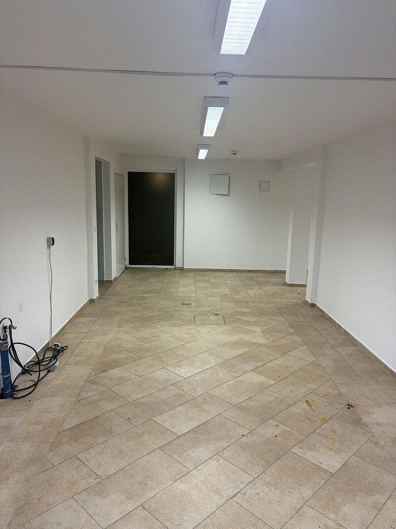 Pronájem nebytového prostoru 95 m², Karlstr. 104, Mönchengladbach, Severní Porýní-Vestfálsko Pronájem nebytového prostoru 95 m², Karlstr. 104, Mönchengladbach, Severní Porýní-Vestfálsko
