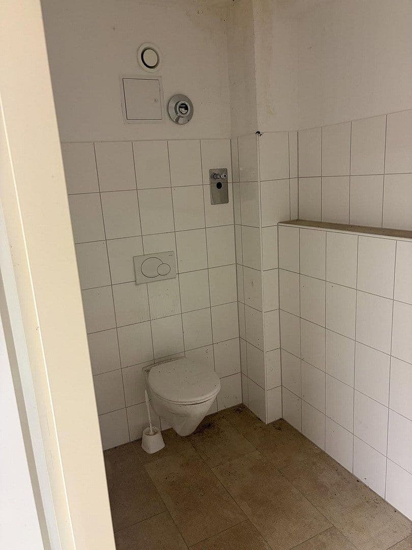 Pronájem nebytového prostoru 95 m², Karlstr. 104, Mönchengladbach, Severní Porýní-Vestfálsko Pronájem nebytového prostoru 95 m², Karlstr. 104, Mönchengladbach, Severní Porýní-Vestfálsko