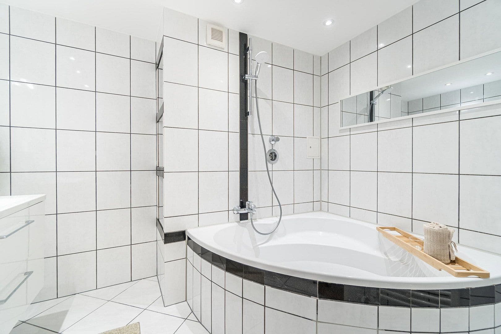 Prodej bytu 3+1 89 m², Flachsbleiche 70, Kaarst, Severní Porýní-Vestfálsko Prodej bytu 3+1 89 m², Flachsbleiche 70, Kaarst, Severní Porýní-Vestfálsko