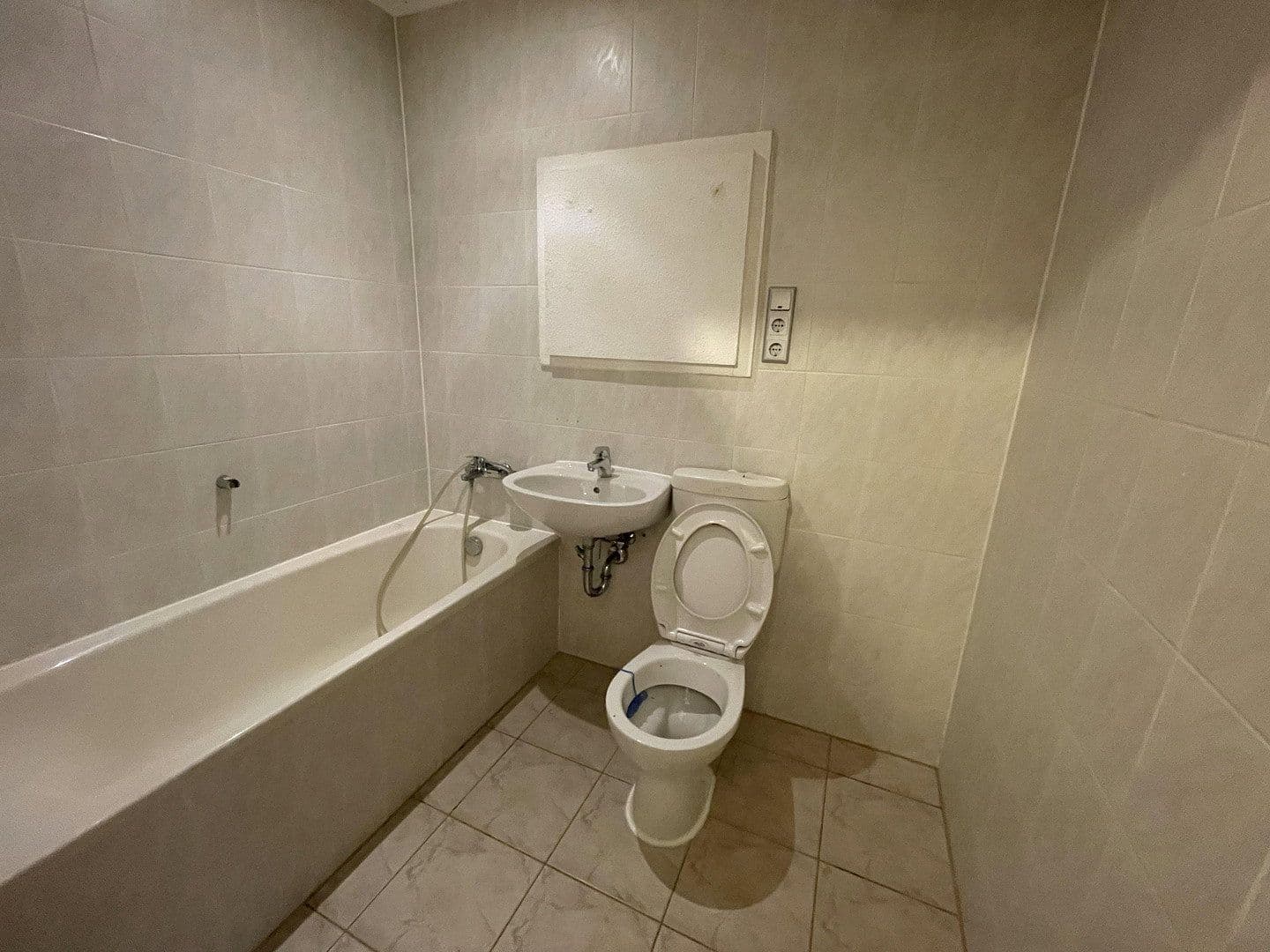 Pronájem bytu 4+1 93 m², Otto-Worms-Straße, Gera, Durynsko Pronájem bytu 4+1 93 m², Otto-Worms-Straße, Gera, Durynsko