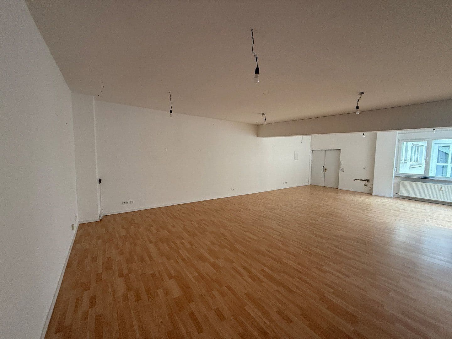 Pronájem kanceláře 99 m², Eurotheum 66-68, Frankfurt am Main, Hessen Pronájem kanceláře 99 m², Eurotheum 66-68, Frankfurt am Main, Hessen