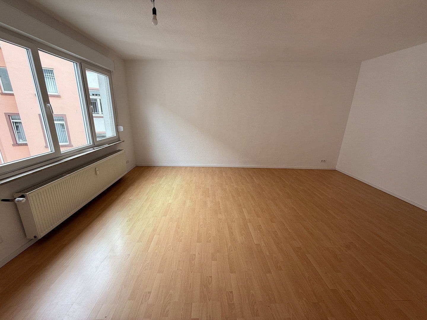 Pronájem kanceláře 99 m², Eurotheum 66-68, Frankfurt am Main, Hessen Pronájem kanceláře 99 m², Eurotheum 66-68, Frankfurt am Main, Hessen