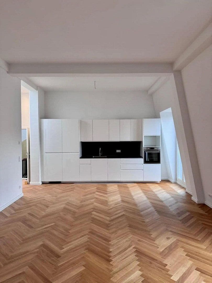 Pronájem bytu 2+1 69 m², Wönnichstraße 110, Berlin, Berlín Pronájem bytu 2+1 69 m², Wönnichstraße 110, Berlin, Berlín