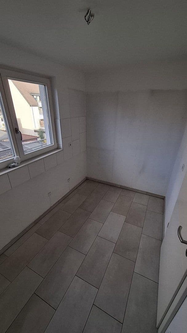 Pronájem bytu 2+1 63 m², Düsseldorf, Severní Porýní-Vestfálsko Pronájem bytu 2+1 63 m², Düsseldorf, Severní Porýní-Vestfálsko