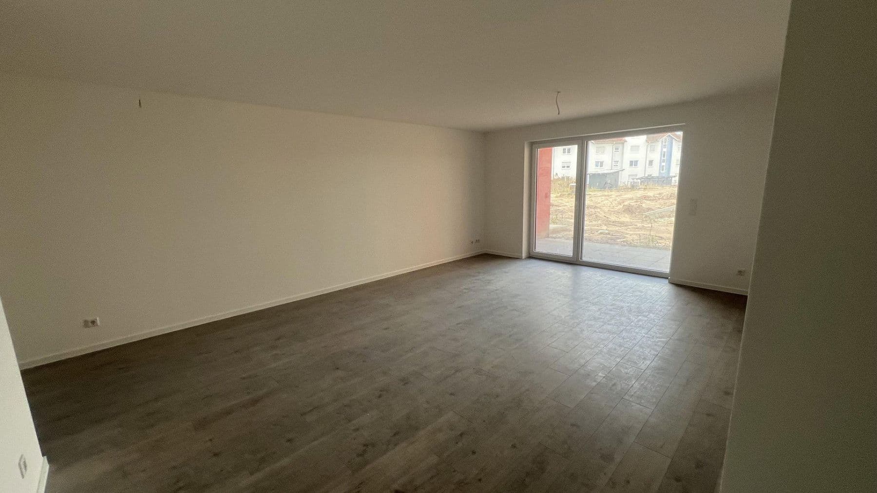 Pronájem bytu 4+1 103 m², Ludwigshafen, Porýní-Falc Pronájem bytu 4+1 103 m², Ludwigshafen, Porýní-Falc