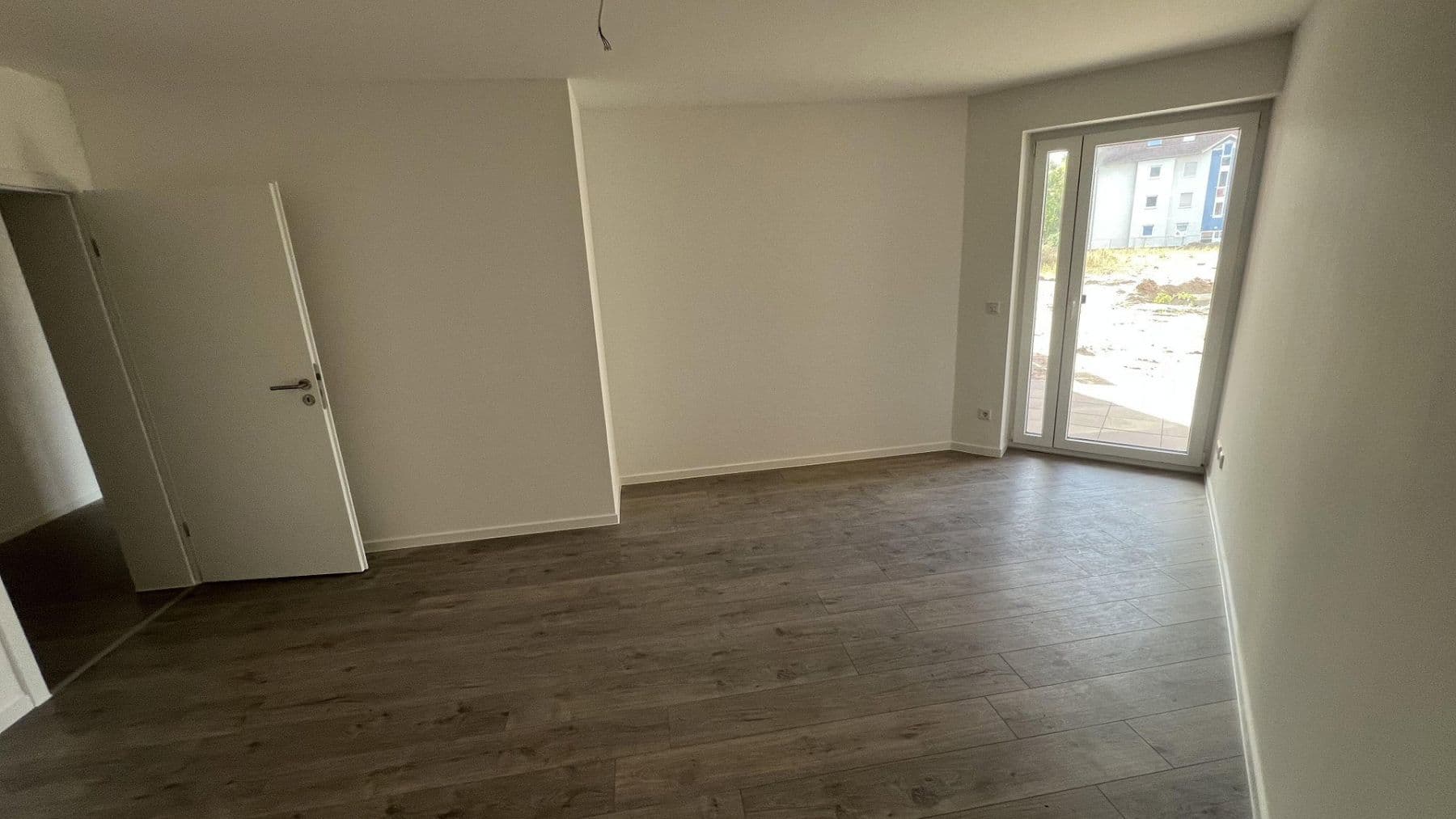 Pronájem bytu 4+1 103 m², Ludwigshafen, Porýní-Falc Pronájem bytu 4+1 103 m², Ludwigshafen, Porýní-Falc